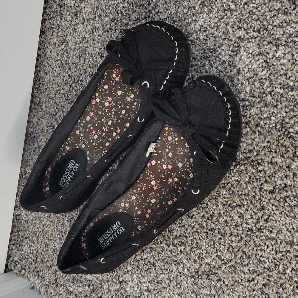 Black moccasins
